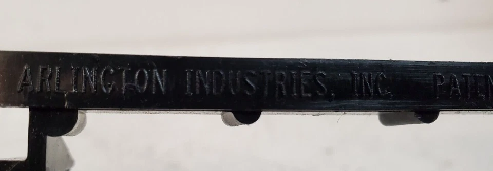 8 Qty Arlington Low-Voltage Mounting Brackets Class 2 (8 Qty) - Image 2 of 4