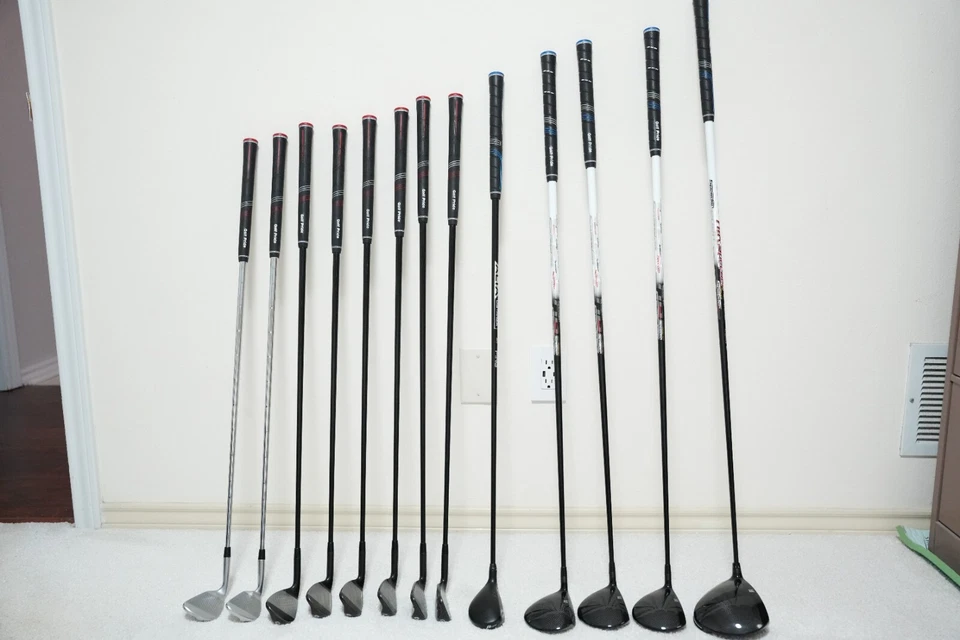 Juego de palos de golf. Maderas exóticas Tour Edge. Ping híbrido y hierros. Foto 4 de 4