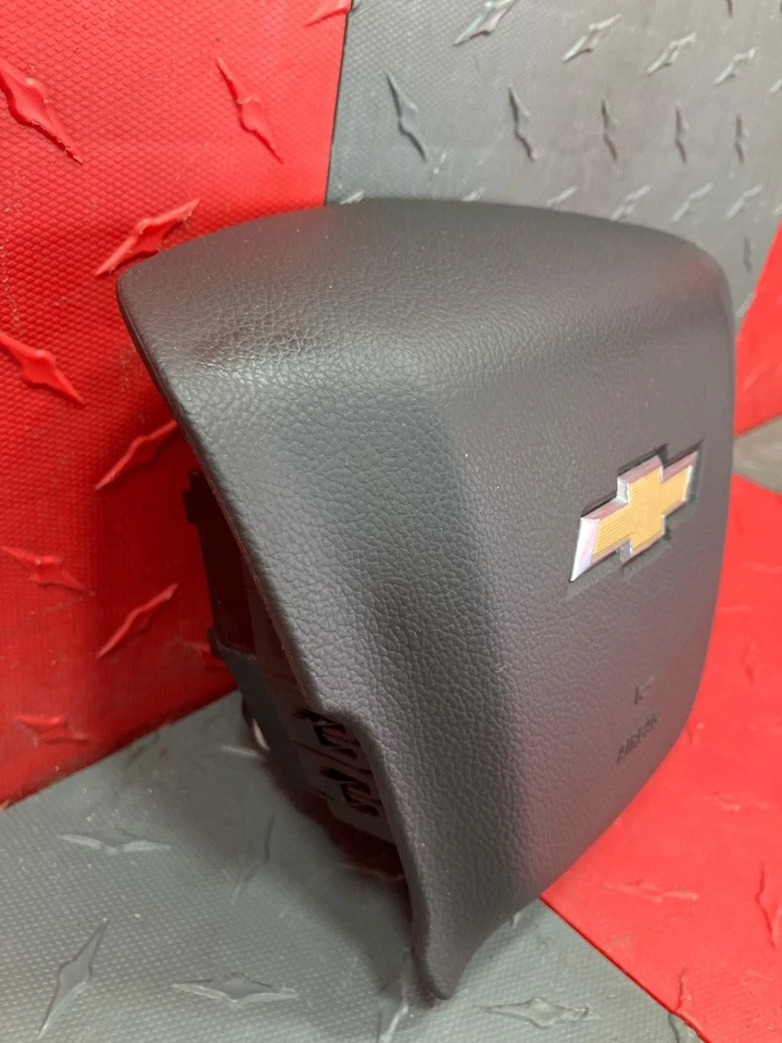 Silverado Tahoe Suburban Steering Wheel Air Bag (Jet Black H3B) 84057084 - Image 3 of 4