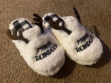 Women  s Jammies for Your Families Fuzzy Slippers, Mama Reindeer - White, L 8-9
