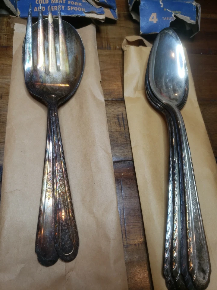 Paquete original de 25 piezas H&T MFG Holmes & Tuttle plateado cubiertos Wentworth  Foto 4 de 4