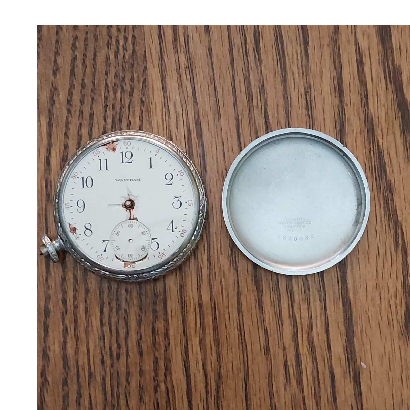 Waltham 15 Jewels Silver Open Face Mechanical Pocket Watch Analog White Dial