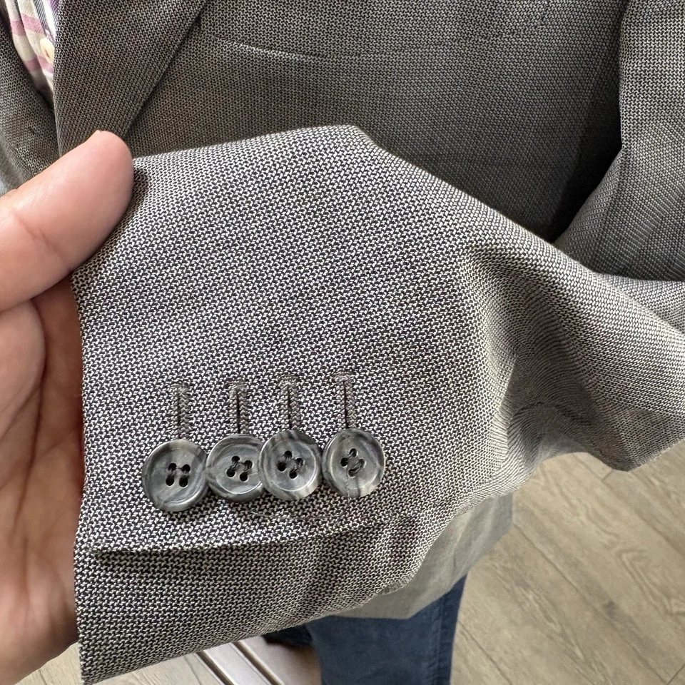 Suitsupply 2 Button Sport Coat Size 42R Gray Zignone Wool Jacket Blazer - Image 2 of 4