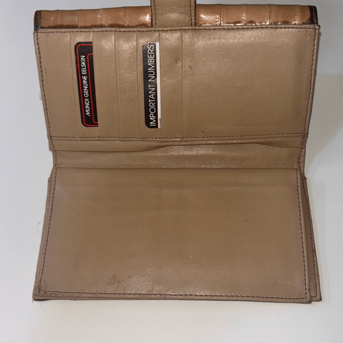 NWT O/S Vintage Mundi tan eelskin wallet/checkbook holder 6.5x4" slim - Picture 3 of 6