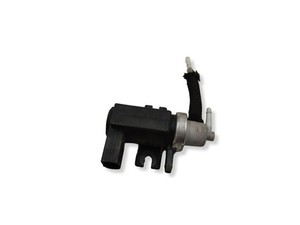 Volkswagen Golf IV 2000 Diesel 81kW Turbolader Druckwandler Magnetventil