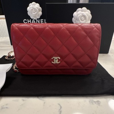 Luxury gift 🎁CHANEL Red Quilted O-Mini Shoulder Bag Chain Gold