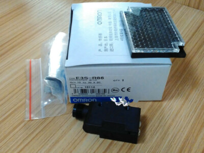 1 pcs OMRON E3S-R86 Photoelectric Sensor