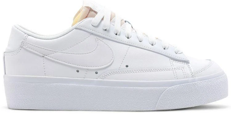 コ*ー様 〚未使用品〛BLAZER  QS TRIPLE WHITE nike-blazer-royal-triple-white