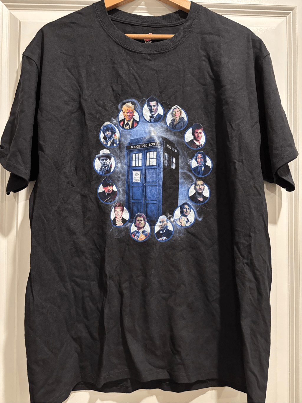 Dr Who Large Size T-Shirt Classic Sci-Fi Fan Apparel
