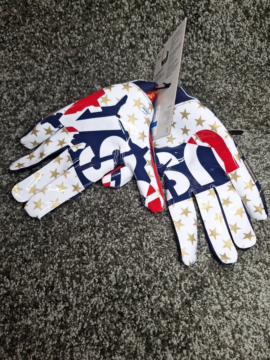 Under Armour F8 Football Gloves USA Flag Adult XL