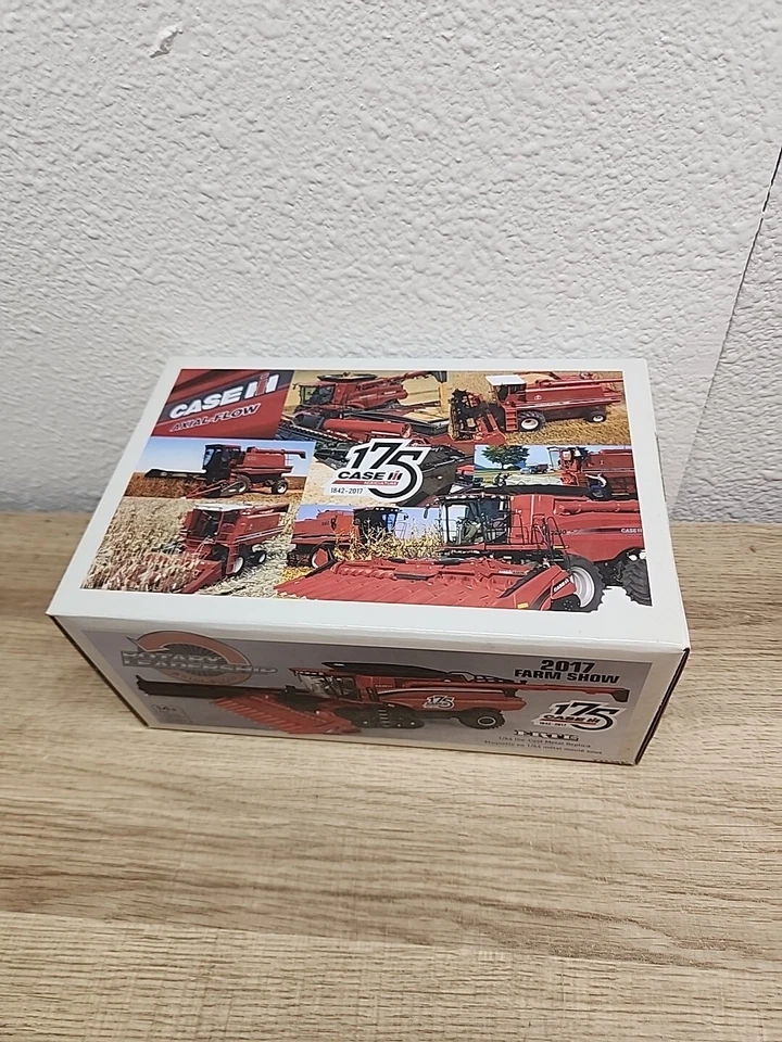 1/64 175th Ann. Case IH Track Combine, 2017 Farm Show Edition 44098 Ertl - Image 2 of 4