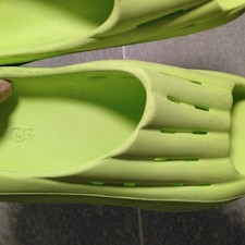 UGG Green Slip-On Clog Slippers Women’s UK 9 Logo Rubber Sole Upper