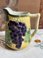 Vecchia brocca /caraffa -barbotine -uva- ceramica francese