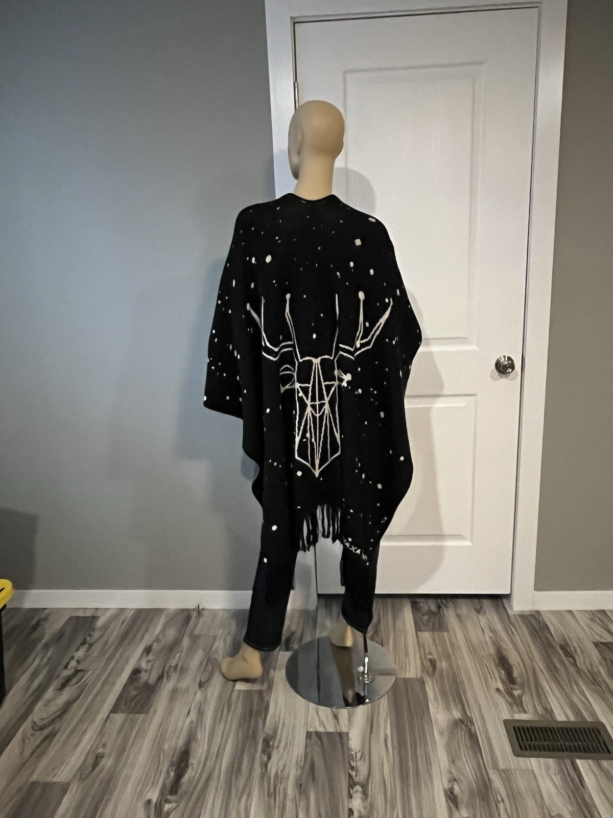 Geometric Designed Sweater Drape “coat” - image 3