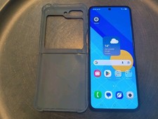 (#324) Samsung Galaxy Z Flip5 - 256GB - 8GB - 5G - Graphite Folding Smartphove.
