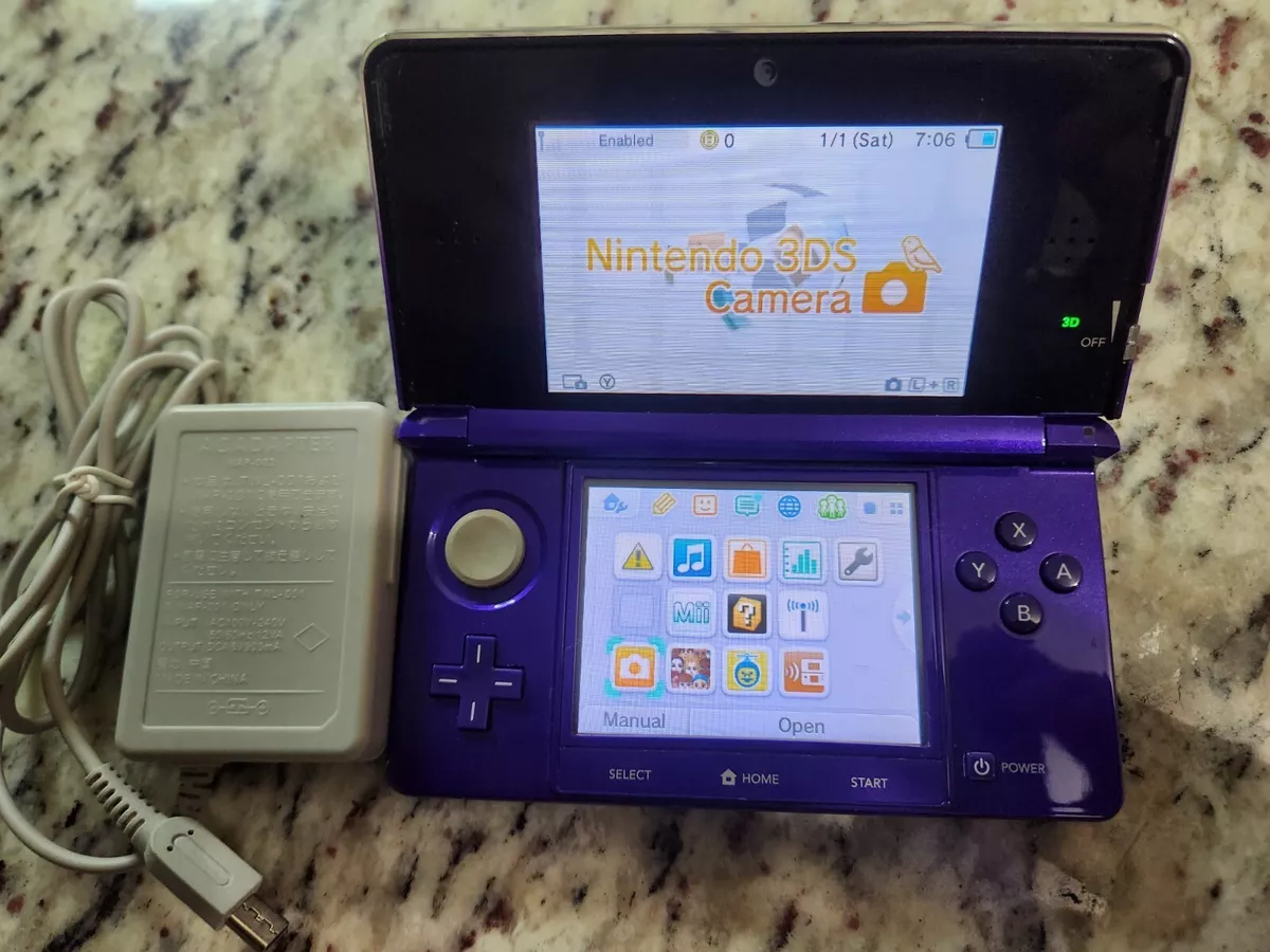 Nintendo 3DS Handheld Console - Purple