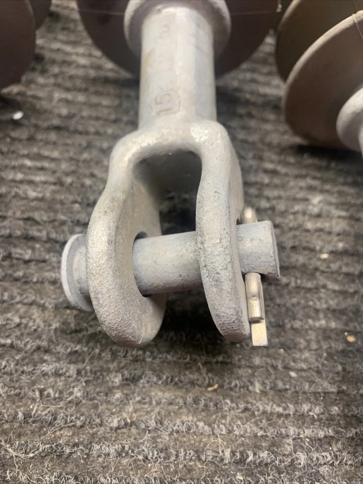 Lot of 3 Salisbury By Honeywell Deadend Insulators SML 15K 2 Deadend Insulators - Image 4 of 4