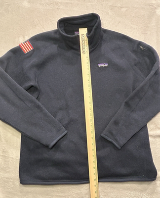 Patagonia Men's XL Navy Quarter Zip Fleece Pullover Better Sweater