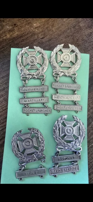 4X US ARMY EXPERT: ROCKET, 'NADE, AAA, BAYONET, DRIVE, SHARPSHOT, MEKANIC, RIFLE