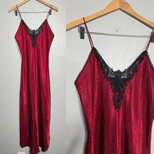 Vintage lucie Ann Elegant Red Lace Trim Nightgown Sz M