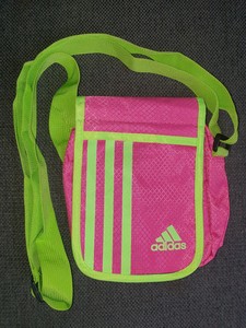 bandolera adidas rosa