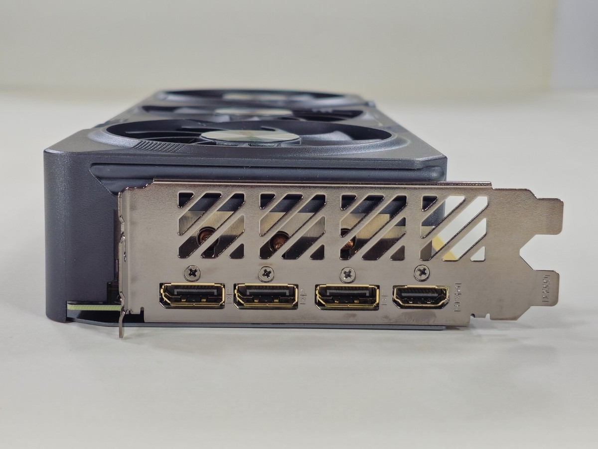 GIGABYTE GeForce RTX 4070 GAMING OC V2 12GB 12G 192-bit GIGABYTE GeForce RTX 4070 GAMING OC V2 12GB 12G 192-bit