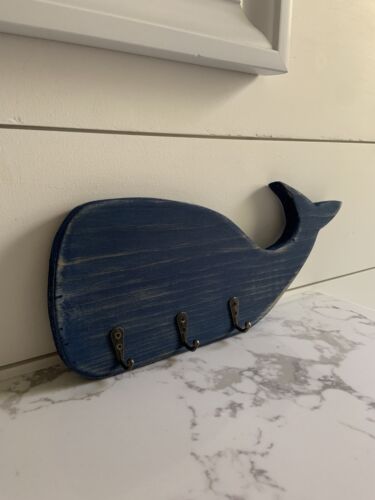 Rustic Whale Hanging Wall Key Rack Holder Hooks Painted Reclaimed Wood Nautical