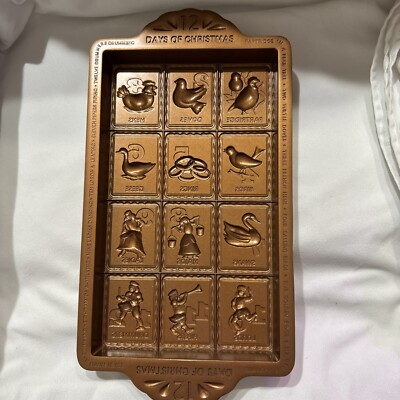 Chicago Metallic 12 Days of Christmas Chocolate Shortbread Bars Mold Baking Pan 