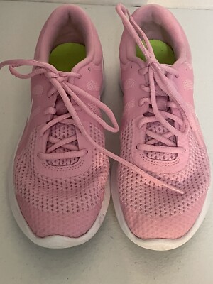 girls nike revolution trainers