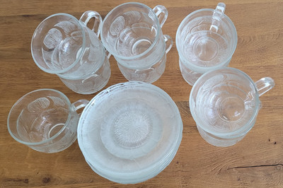 9 Luminarc Arcoroc France Fleur  Tasse Untertasse  Bowle Kaffee Tee  TOP Zustand