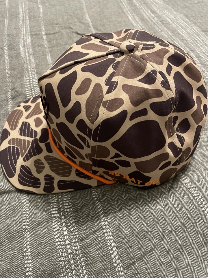 Nuevo Southern String Hat Co Camuflado Cuerda Sombrero con Cabeza de Ciervo Correa Ajustable Foto 2 de 2