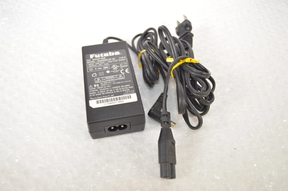 Futaba T18MZ FASSTest Model 2.4GHz Transmitter Tested Excellent W/ Original Case - Image 2 of 4