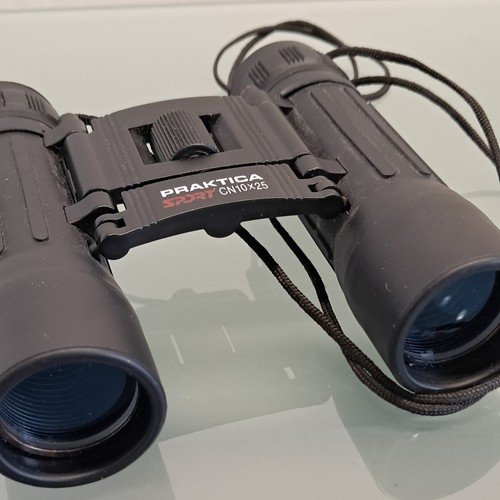 Praktica Sport CN Pocket Binoculars 10 X 25 With Neckstrap + carry pouch. - Picture 4 of 9