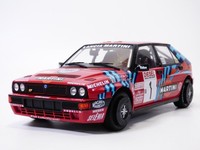 Lancia Delta HF Integrale Vainqueur Ralllye SAN Remo 1989 1/18 Biasion