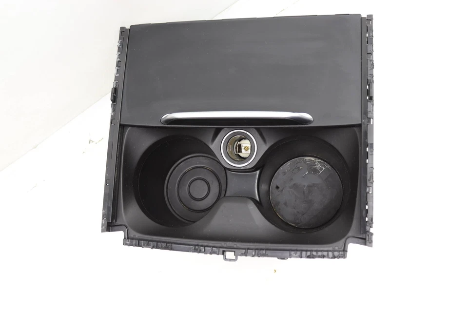 2017-2021 BMW M240I - Suporte para copo console central 6993607 - Imagem 2 de 4