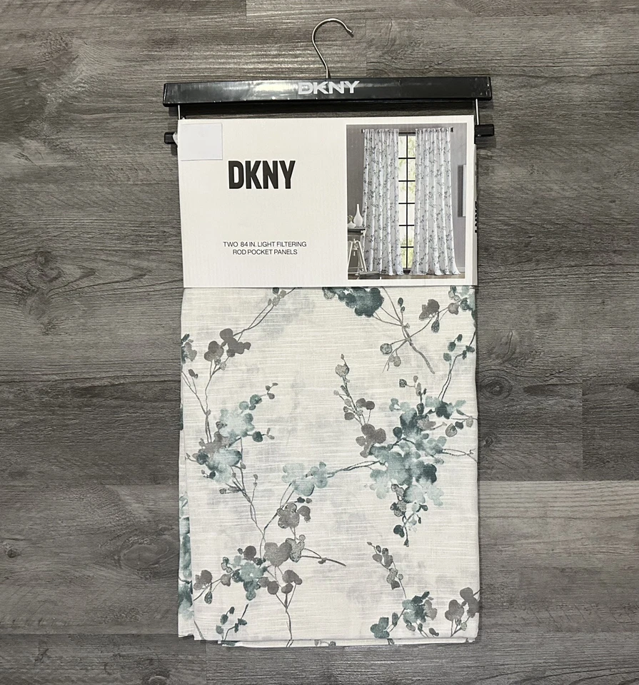 2 paneles de cortina DKNY WALLFLOWER - 2 barras cortinas de bolsillo 50” x 84” gris azulado NUEVO Foto 2 de 4