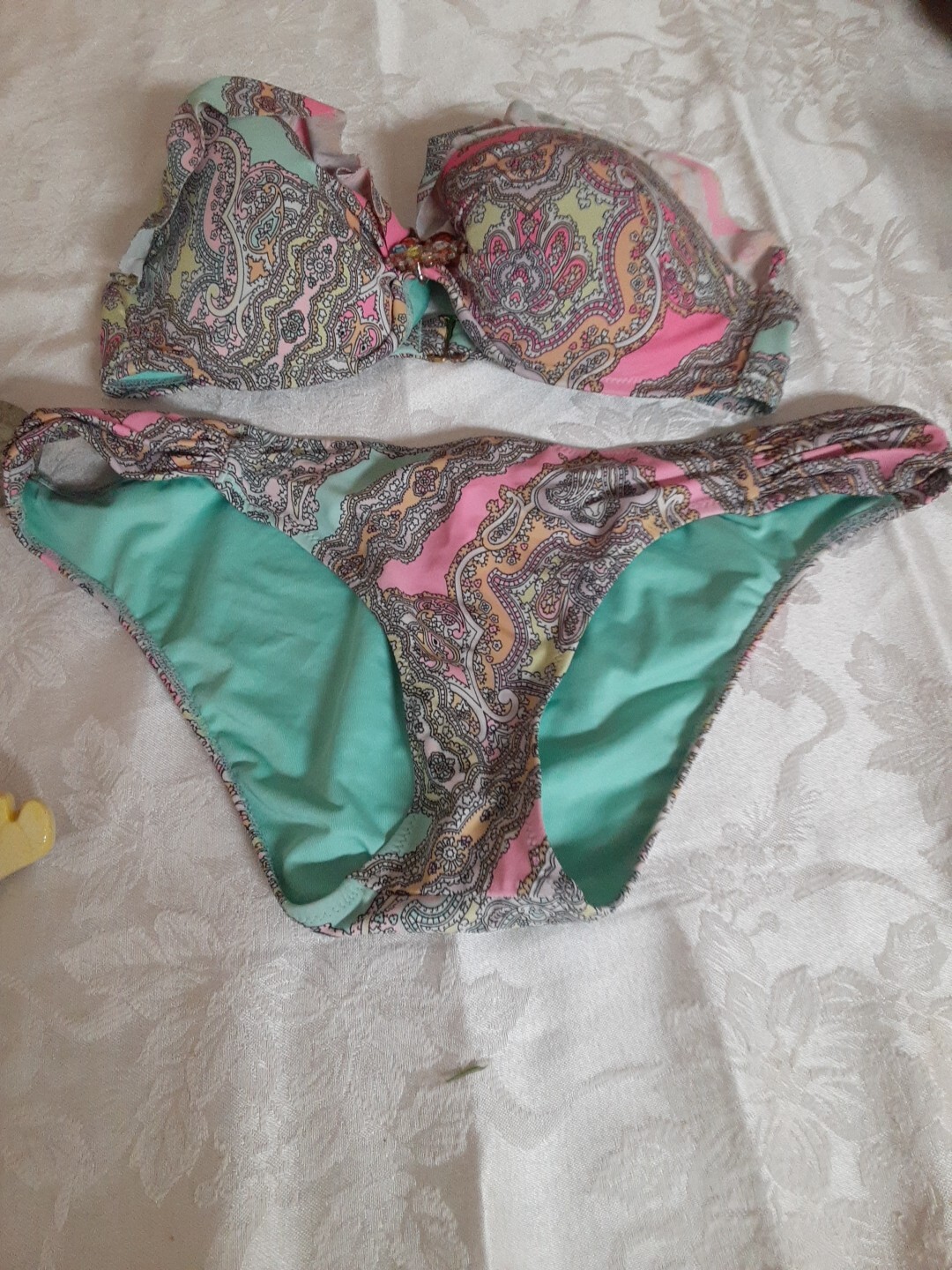 Victoria's Secret BANDEAU SWIM SUIT TOP Bottom SEXY RHINESTONES BROACH 34 D M