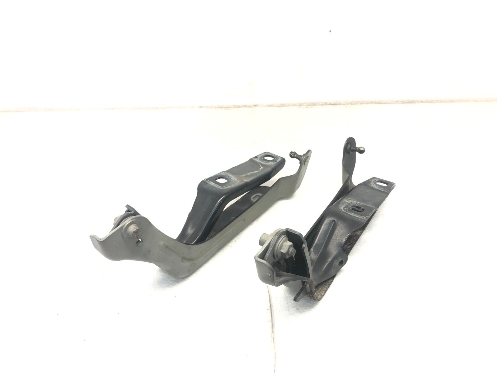 2014-2020 MASERATI QUATTROPORTE LEFT RIGHT FRONT HOOD BONNET HINGES SET X2 OEM