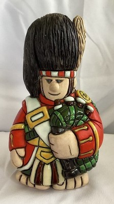 Vintage Ceramic Hand Painted - British Guardsman