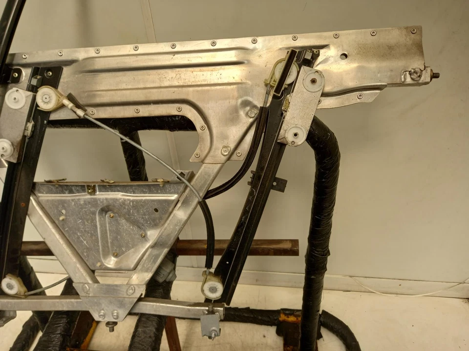 AUDI TT Window Regulator N/S 1999-2006 3 Door Front LH  - Image 3 of 4