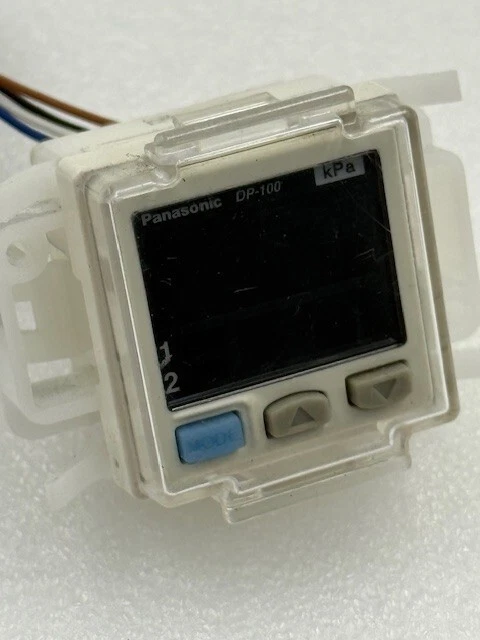 Panasonic DP-101 Dual Display Digital Pressure Switch -100 to 100KPa Used - Image 2 of 4