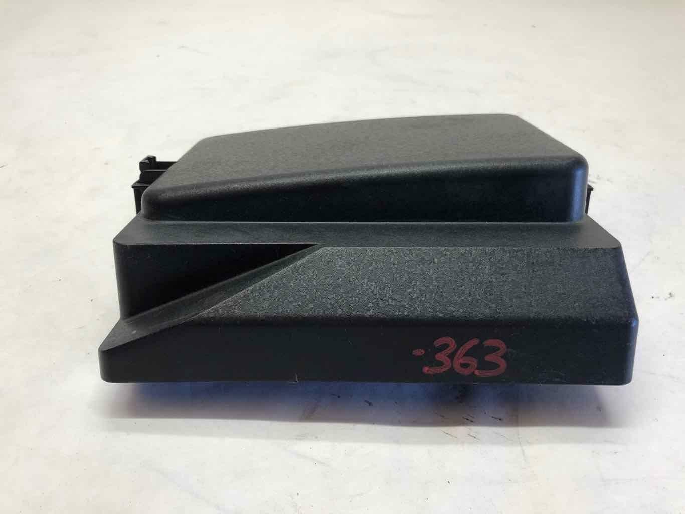 2011 HYUNDAI GENESIS Battery Fuse Box Junction Jump Start (ID 91940 ...