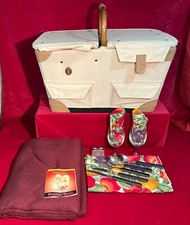 PICNIC TIME Pioneer Deluxe Picnic Basket Set with Blanket Original Design (F)