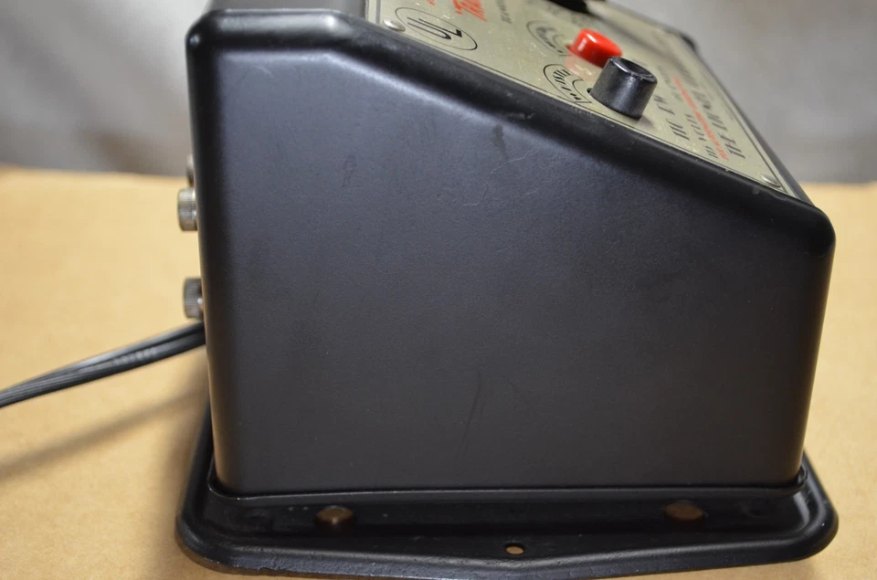 Lionel RW 110 watt Transformer Late 40s/Early 50s.OB.Tested/Works w/Lockon&Cable - Image 4 of 4