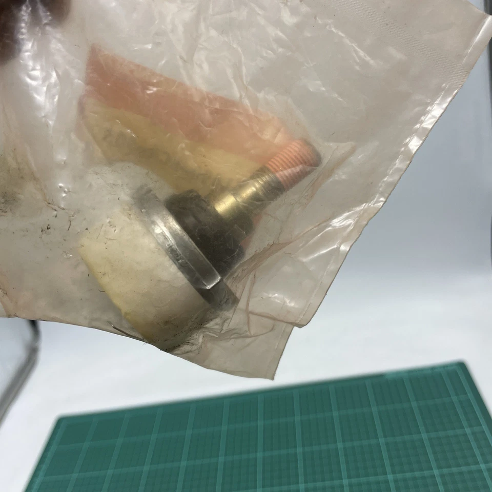 51490-HC4-505 Genuine Honda Ball Joint TRX 300 1988-1992 NOS - Image 4 of 4