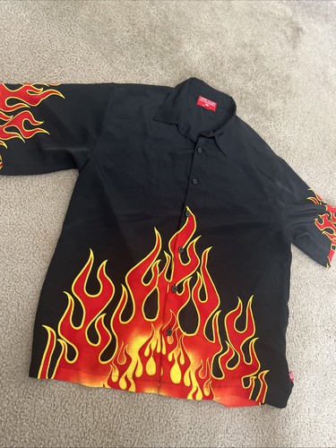 JNCO Jeans Shirt Mens XL Black Red Flame Graphic Short Sleeve Y2K Skate Retro - Picture 3 of 6