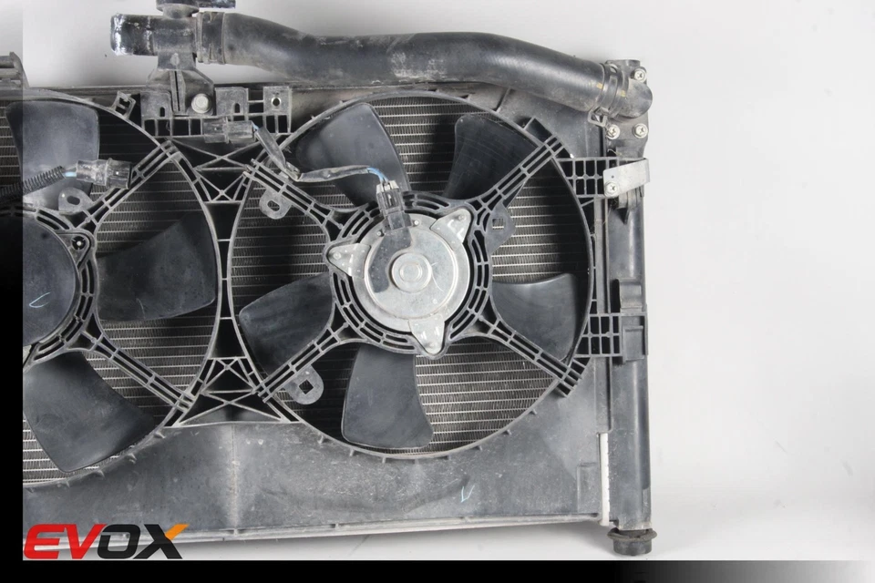 Conjunto de ventilador de refrigeração condensador radiador 2008-2015 Mitsubishi Lancer fabricante de equipamento original - Imagem 3 de 4