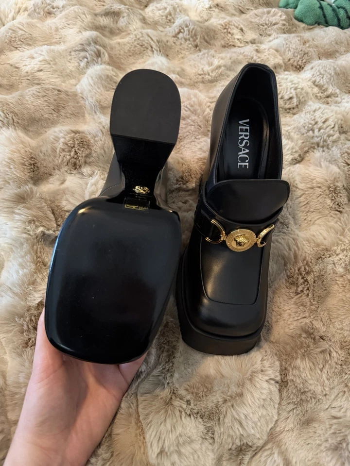 Versace Mules Talla 39.5 EU Cuero Negro Excelente Estado Auténticas Foto 3 de 4