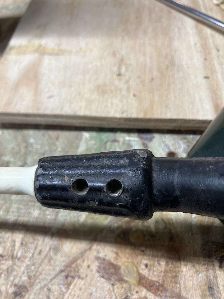 Carrete Spincast Zebco 888 de colección + varilla de fibra de vidrio con empuñadura de pistola (EE. UU., años 60) Foto 4 de 4