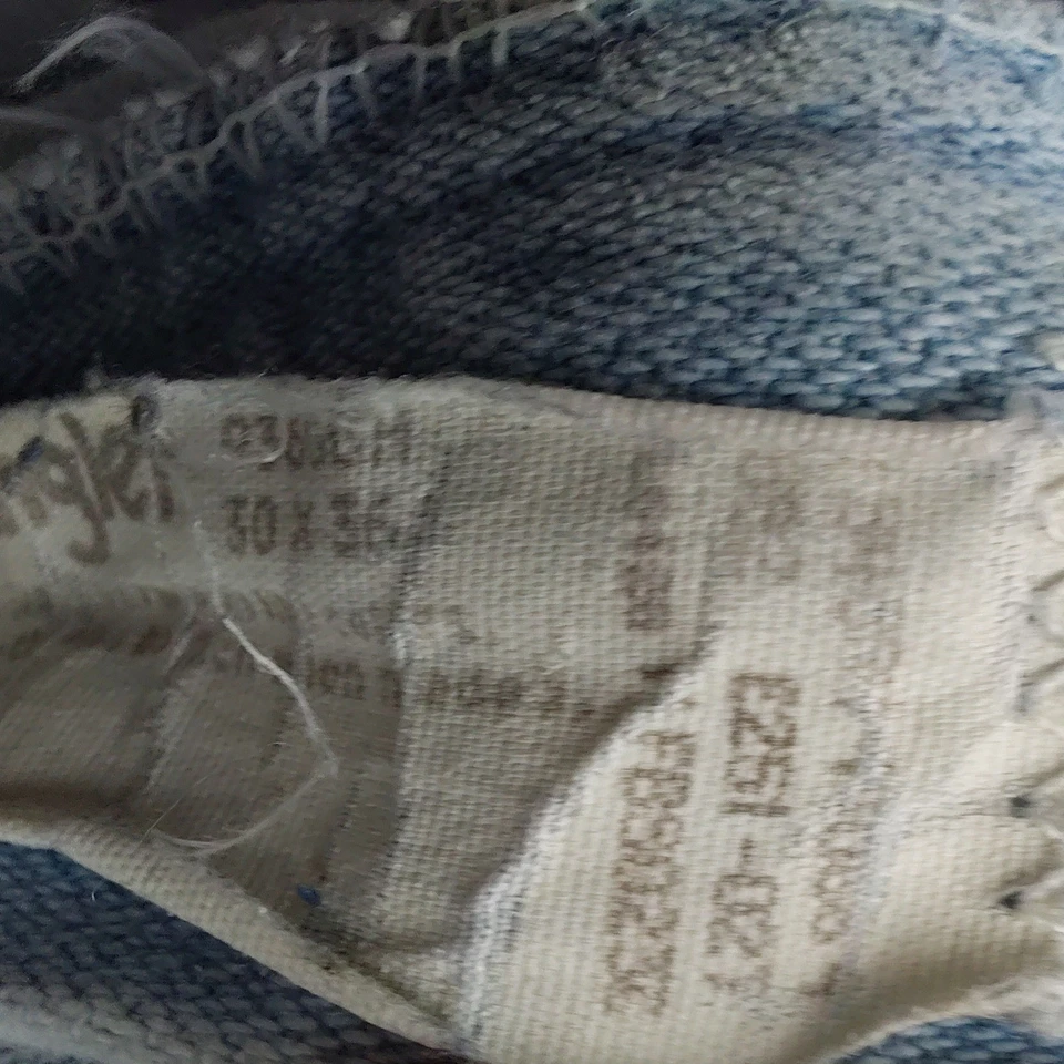 Vintage 70s Wrangler Jeans Light Wash High Waisted Bootcut USA Sz 28x34 RARE - Image 4 of 4